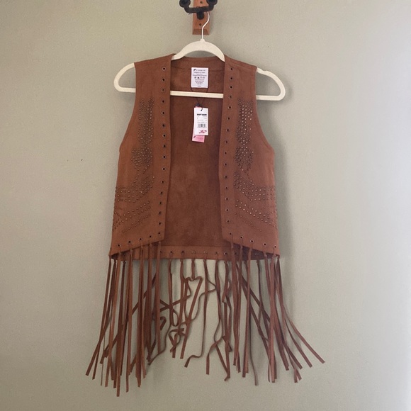 NWT Fornia Vest! - Picture 1 of 5